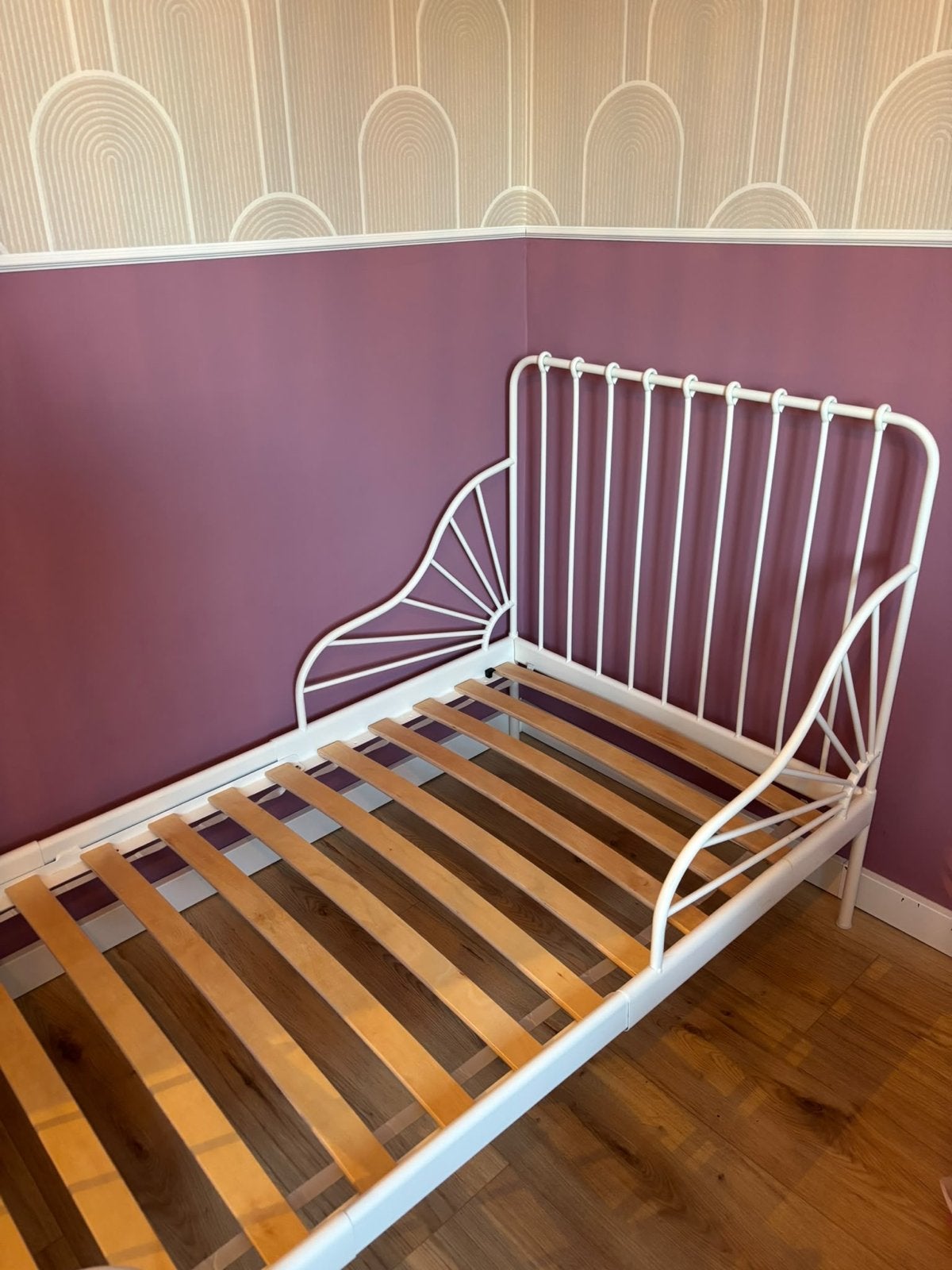 Wit metalen meegroeibed voor peuters en kinderen peuter bed, Ophalen, 70 tot 85 cm, Zo goed als nieuw, Lattenbodem