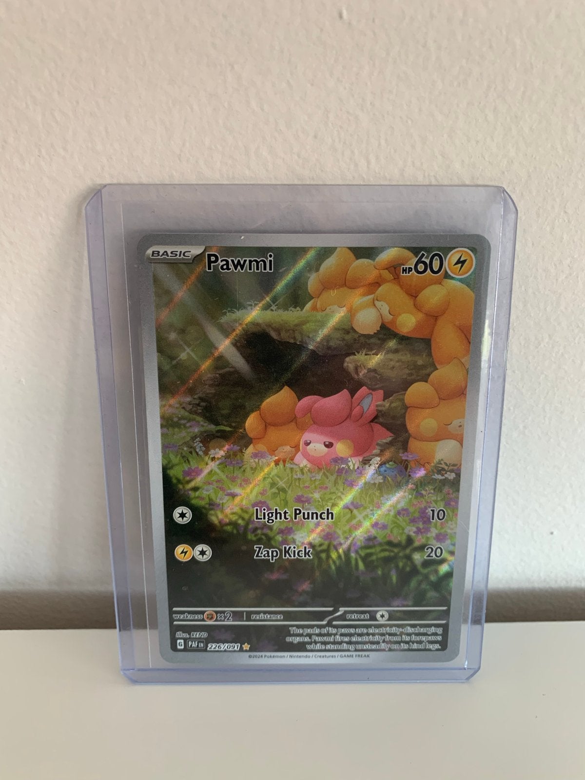 Pawmi Pokémon Kaart 226/091 - Shiny Full Art, Ophalen of Verzenden, Zo goed als nieuw, Losse kaart, Foil
