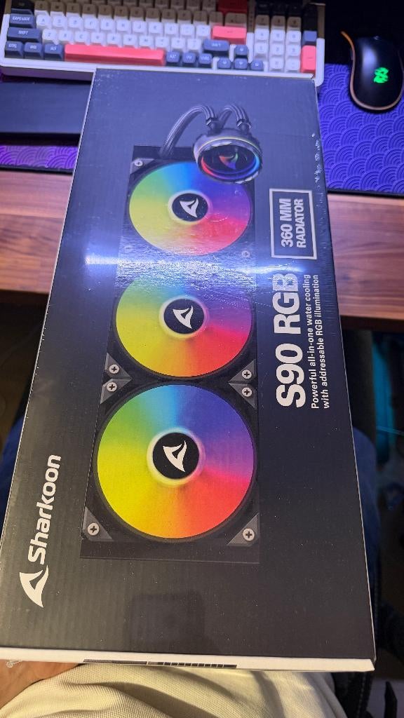Sharkoon S90 RGB Zwart AIO Cooler, Computers en Software, Computerkoelers, Nieuw, Waterkoeling, Ophalen of Verzenden