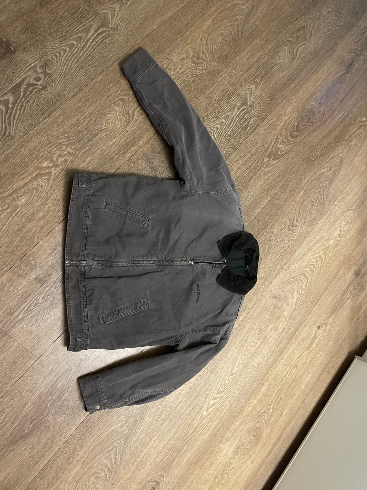BDG Jeans Jack Maat S Donkergrijs, Ophalen of Verzenden, Gedragen, Maat 36 (S), Grijs