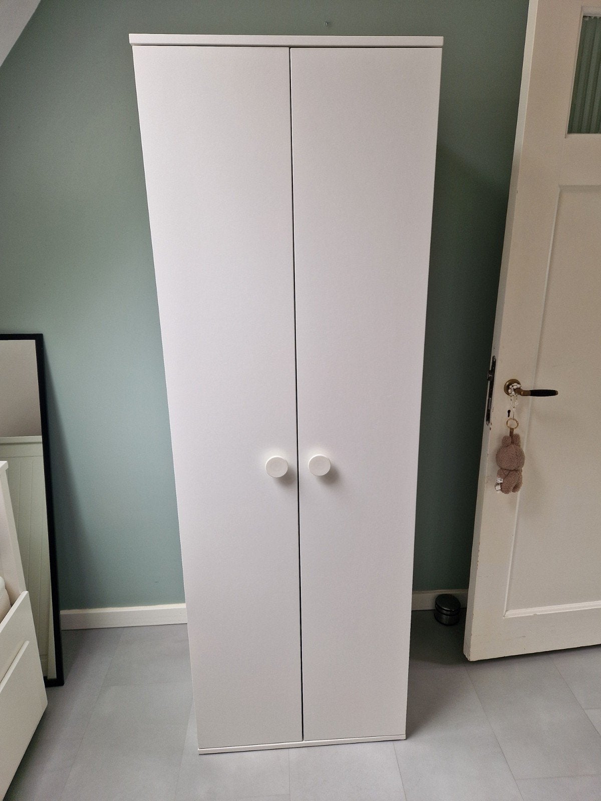 Witte kledingkast met hangruimte en planken 60x51x178cm, Ophalen, Met deur(en), Gebruikt, 50 tot 100 cm