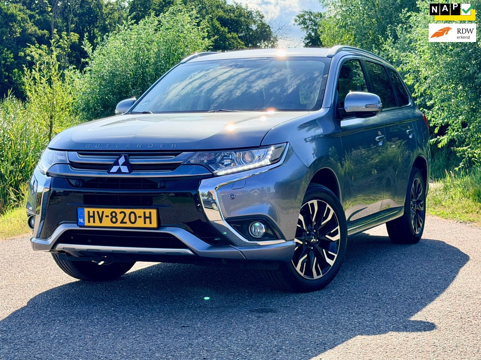 Mitsubishi Outlander 2.0 PHEV Executive Edition / Automaat /, Auto's, Mitsubishi, 1820 kg, Bedrijf, Vierwielaandrijving, Hybride Elektrisch/Benzine