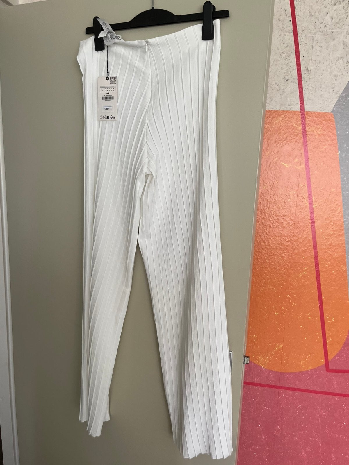 Witte broek Zara nieuw, Maat 38/40 (M), Wit, Nieuw, Ophalen of Verzenden