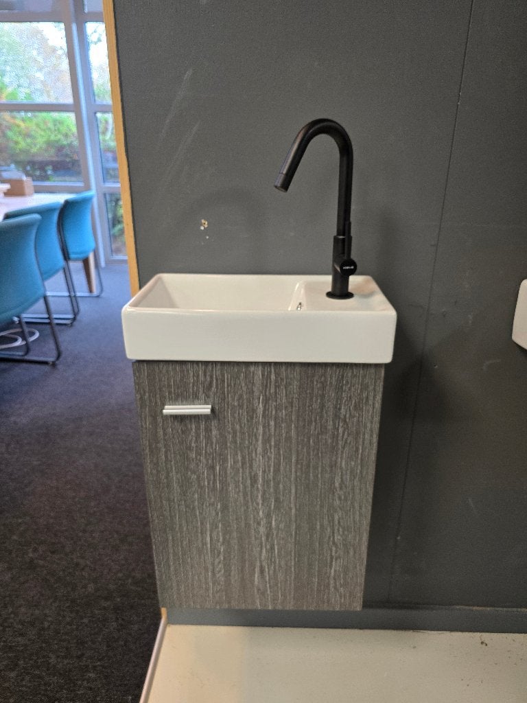 Fontein keramiek met kast en matzwarte kraan NIEUW, Ophalen, Nieuw, Kraan