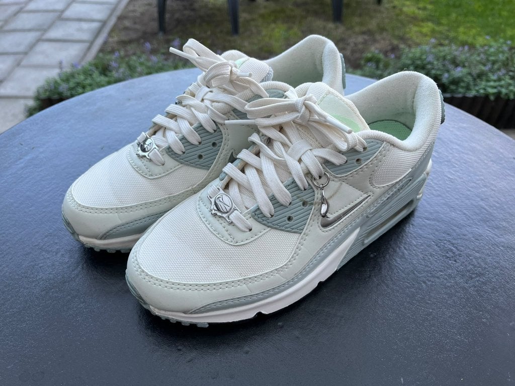 Nike Air Max 90 SE "Molten Metal" Collectors Item EU mt 38, Kleding | Dames, Wit, Ophalen of Verzenden, Nike air max, Sneakers of Gympen