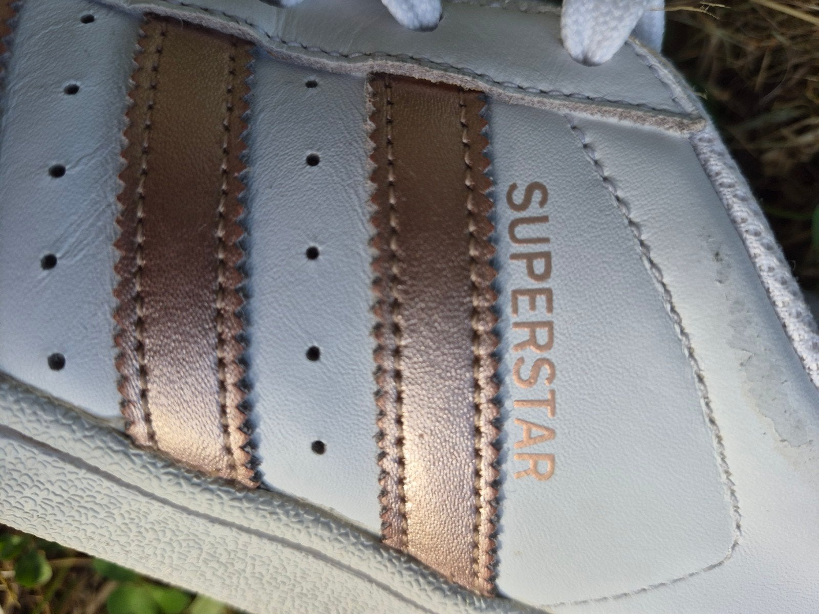 Adidas Superstar sneakers wit met roségouden details, Adidas, Wit, Ophalen of Verzenden, Sneakers of Gympen