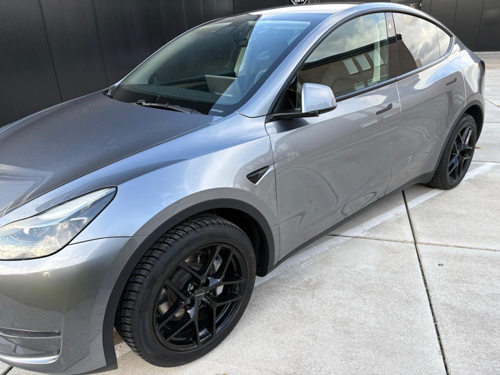 Tesla Model Y 2023 Grijs, Auto's, Tesla, Particulier, Model Y, Elektrisch, SUV of Terreinwagen, Automaat, Origineel Nederlands
