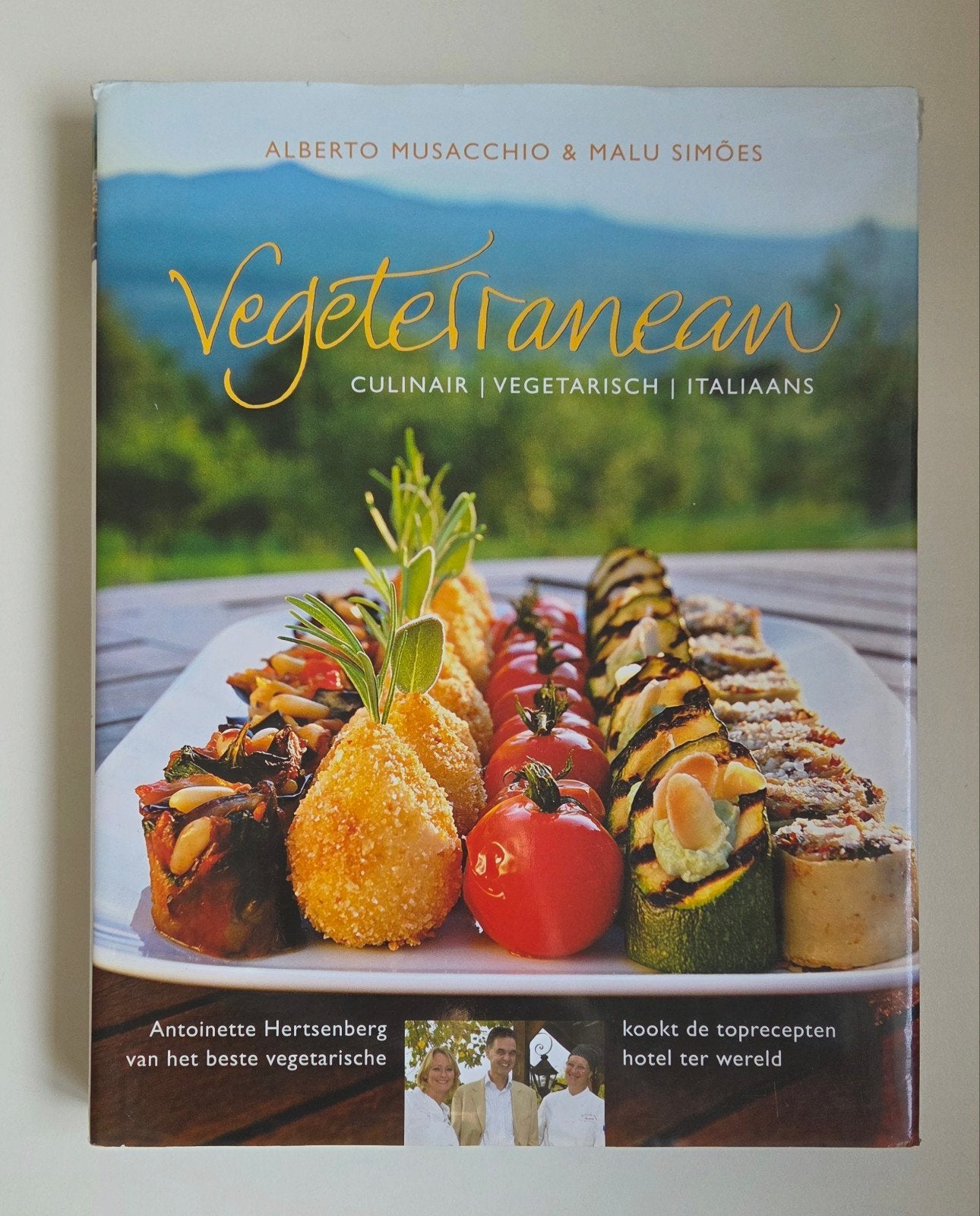 Malu Simões - Vegeterranean, Boeken, Italië, Vegetarisch, Malu Simões; Alberto Musacchio, Ophalen of Verzenden