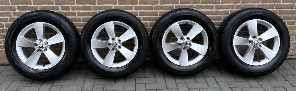 Originele 17 inch Skoda velgen, Auto diversen, Wieldoppen, Ophalen, Gebruikt