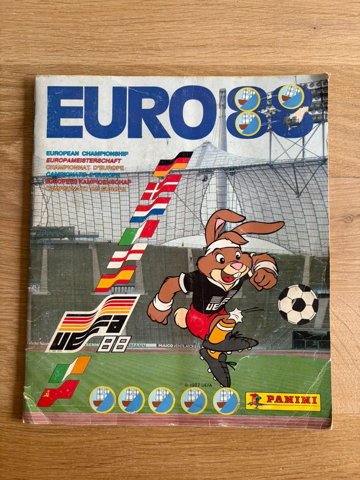 Panini EURO 88 compleet album, Ophalen of Verzenden, Zo goed als nieuw, Buitenlandse clubs, Boek of Tijdschrift