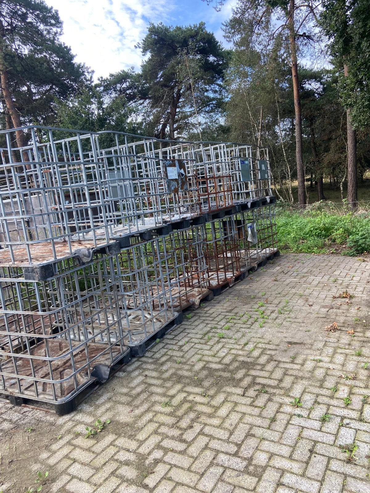 Ibc kratten, Ophalen, Zo goed als nieuw, Minder dan 10 meter