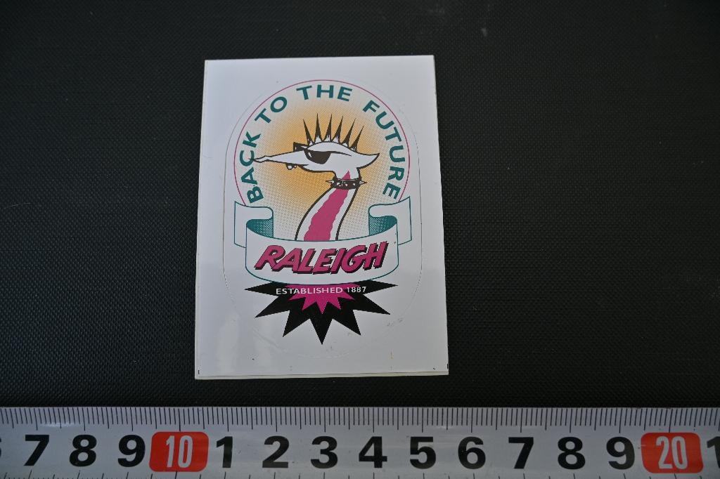 sticker fiets RALEIGH back to the future, Verzamelen, Stickers, Ophalen, Zo goed als nieuw