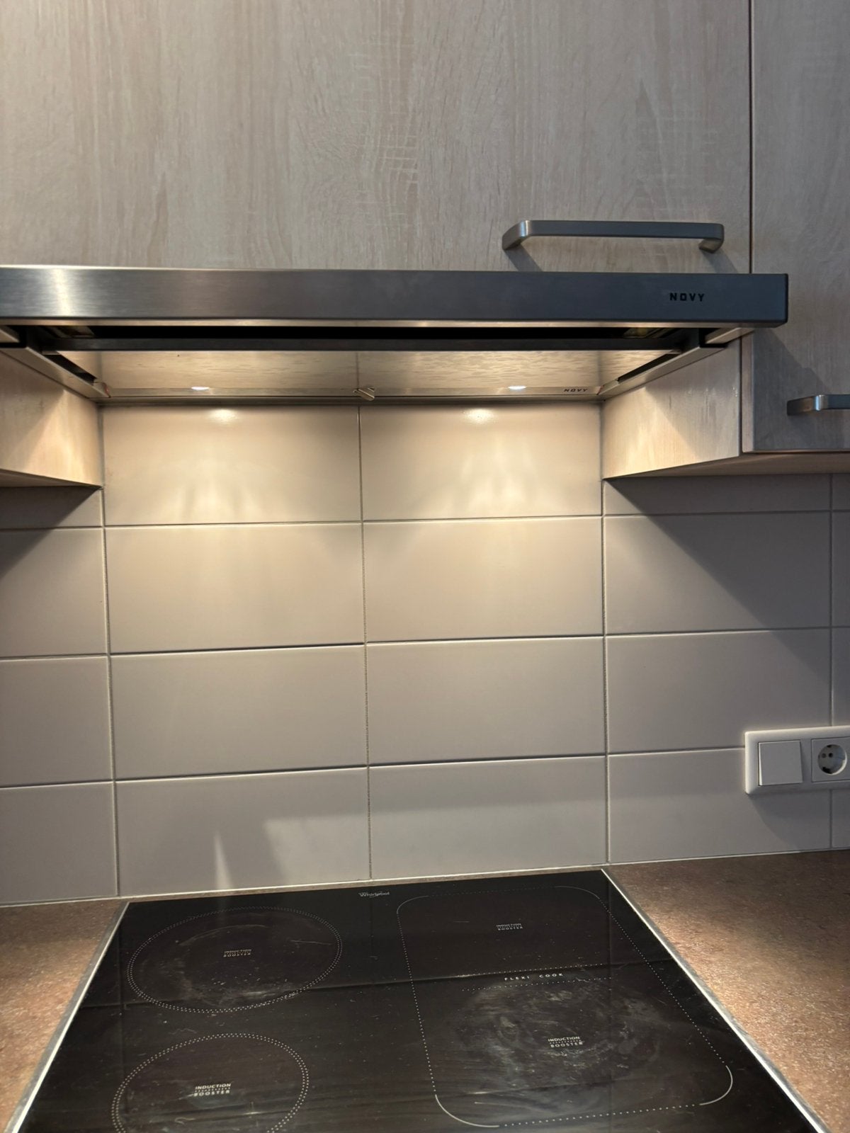 Inbouw afzuigkap Novy, Ophalen of Verzenden, Zo goed als nieuw, 200 tot 400 m³ per uur, Onderbouw afzuigkap
