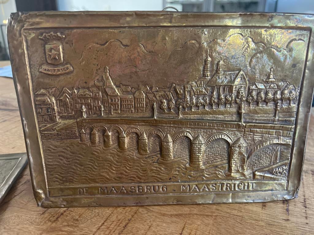 Antieke koperen plaquettes Maastricht (2 stuks), Antiek en Kunst, Ophalen of Verzenden