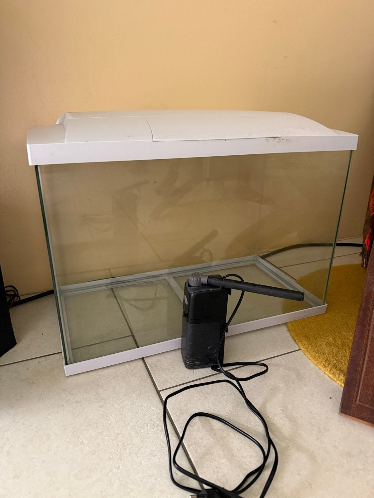 SuperFish aquarium 50 liter + pomp, Ophalen, Zo goed als nieuw, Leeg aquarium