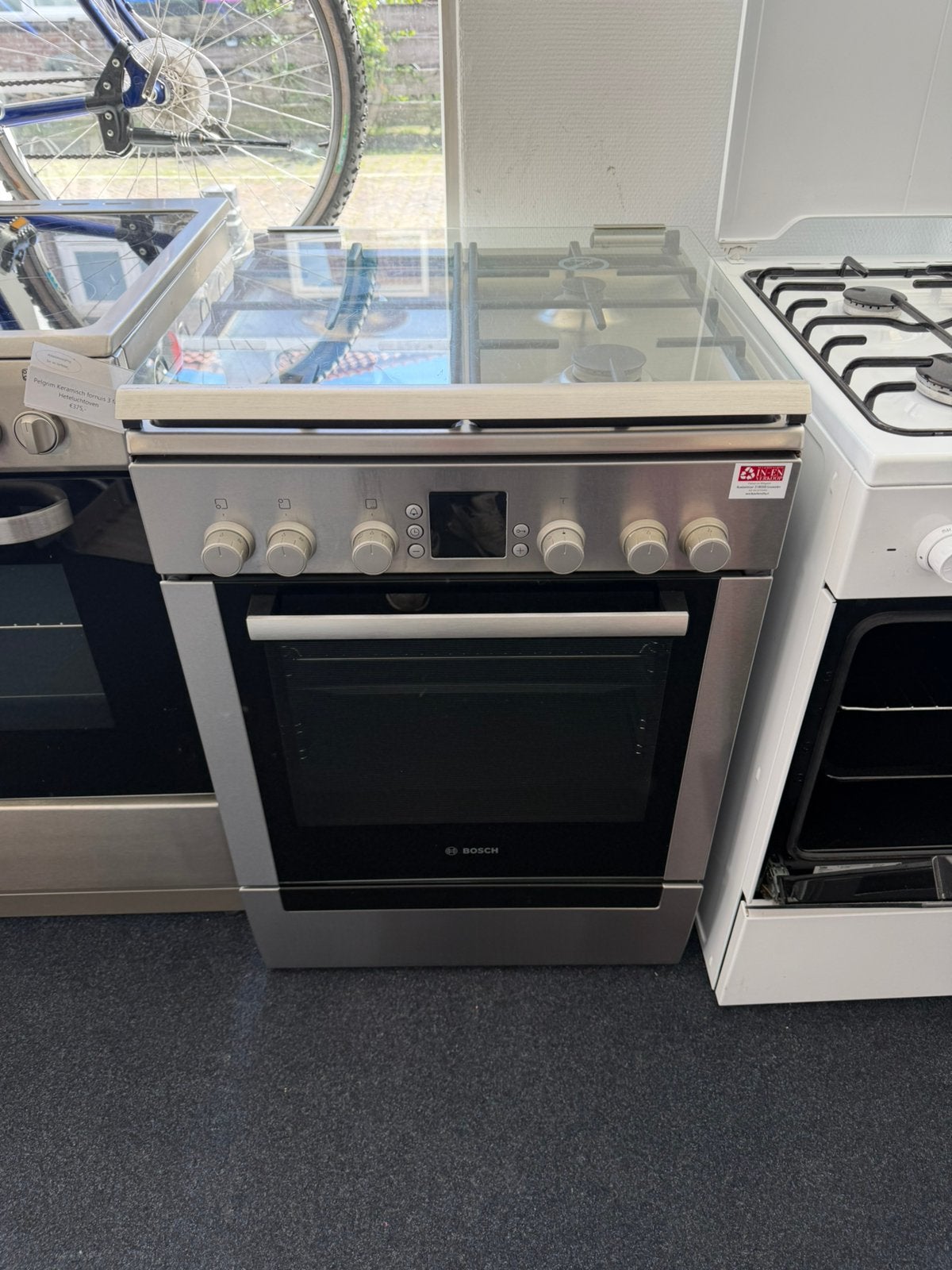 Bosch gasfornuis met heteluchtoven incl garantie&bezorgen, Nl, Nulachtenvijftig.nl, 4 kookzones, Zo goed als nieuw