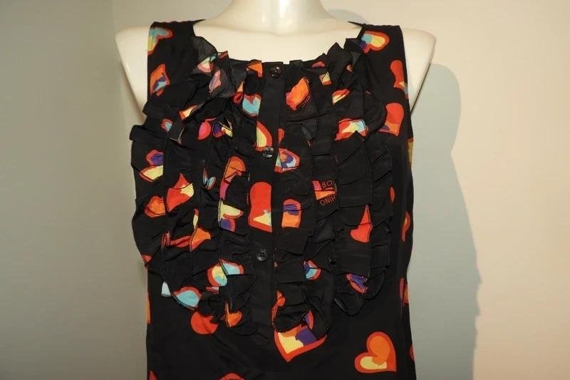 Boutique Moschino zijde top kleurrijke hartjes merk print, Kleding | Dames, Maat 38/40 (M), Zo goed als nieuw, Boutique Moschino