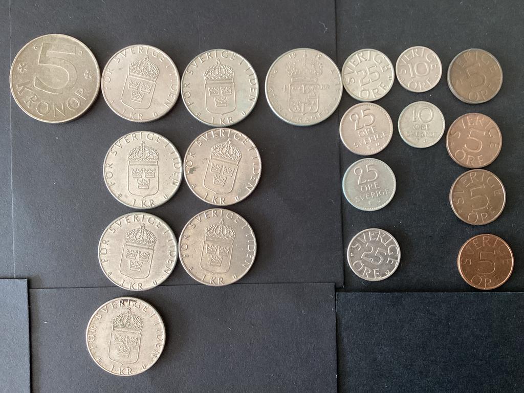 19 munten uit Zweden, Ophalen of Verzenden, Overige landen