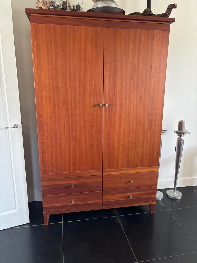 Massief kersen kast met 4 laden en 3 planken, Ophalen, Gebruikt, 100 tot 150 cm, 200 cm of meer