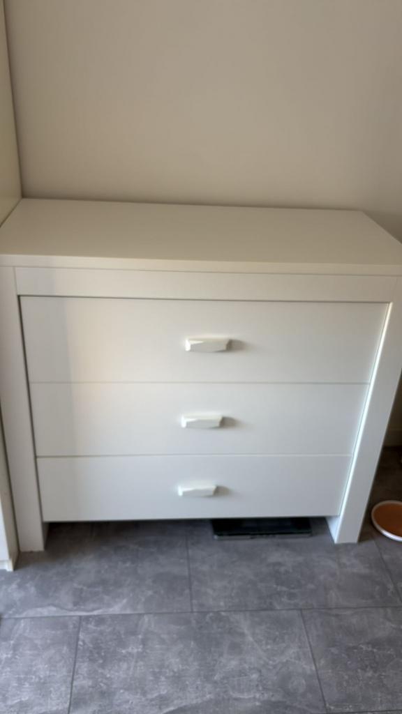Witte ladekast met 3 laden - modern en functioneel, Ophalen, Gebruikt, 100 tot 150 cm, 50 tot 100 cm