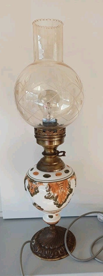 vintage tafellamp gemaakt van olielamp, Antiek en Kunst, Antiek | Lampen, Ophalen