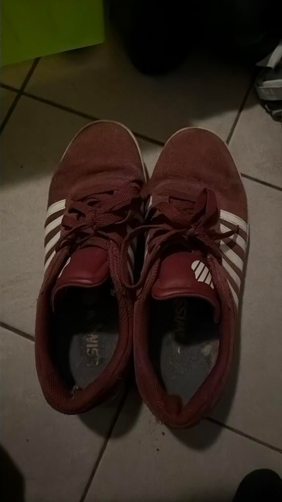 Kswiss maat 42,5 bordeauxrood, Kleding | Heren, Schoenen, Ophalen of Verzenden, Gedragen, Overige kleuren