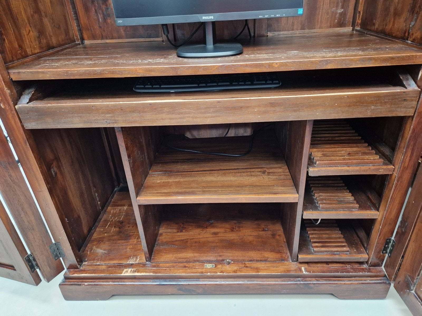 Foto 4 van Koloniale Computer-/Bureaukast - Massief Hout