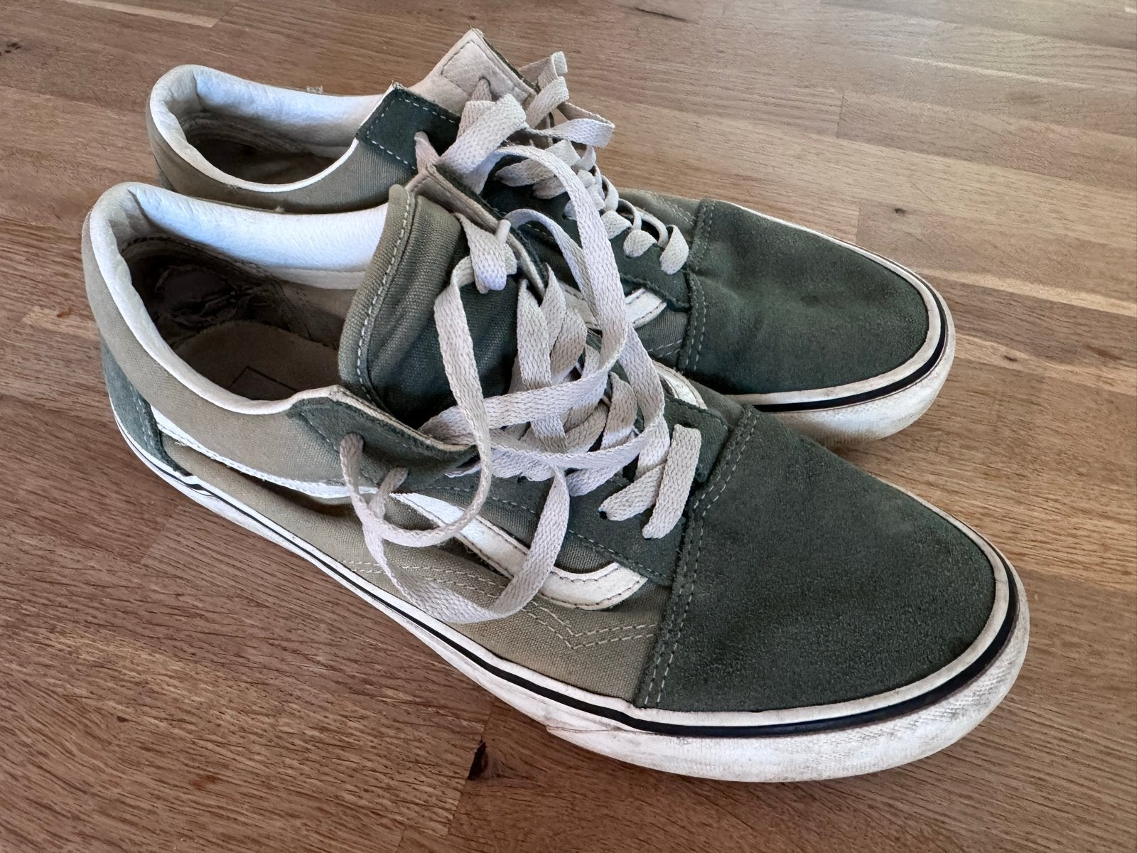 Vans sneakers laag model - groen - maat 44 - suede en stof, Overige kleuren, Ophalen of Verzenden, Sneakers of Gympen, Gedragen