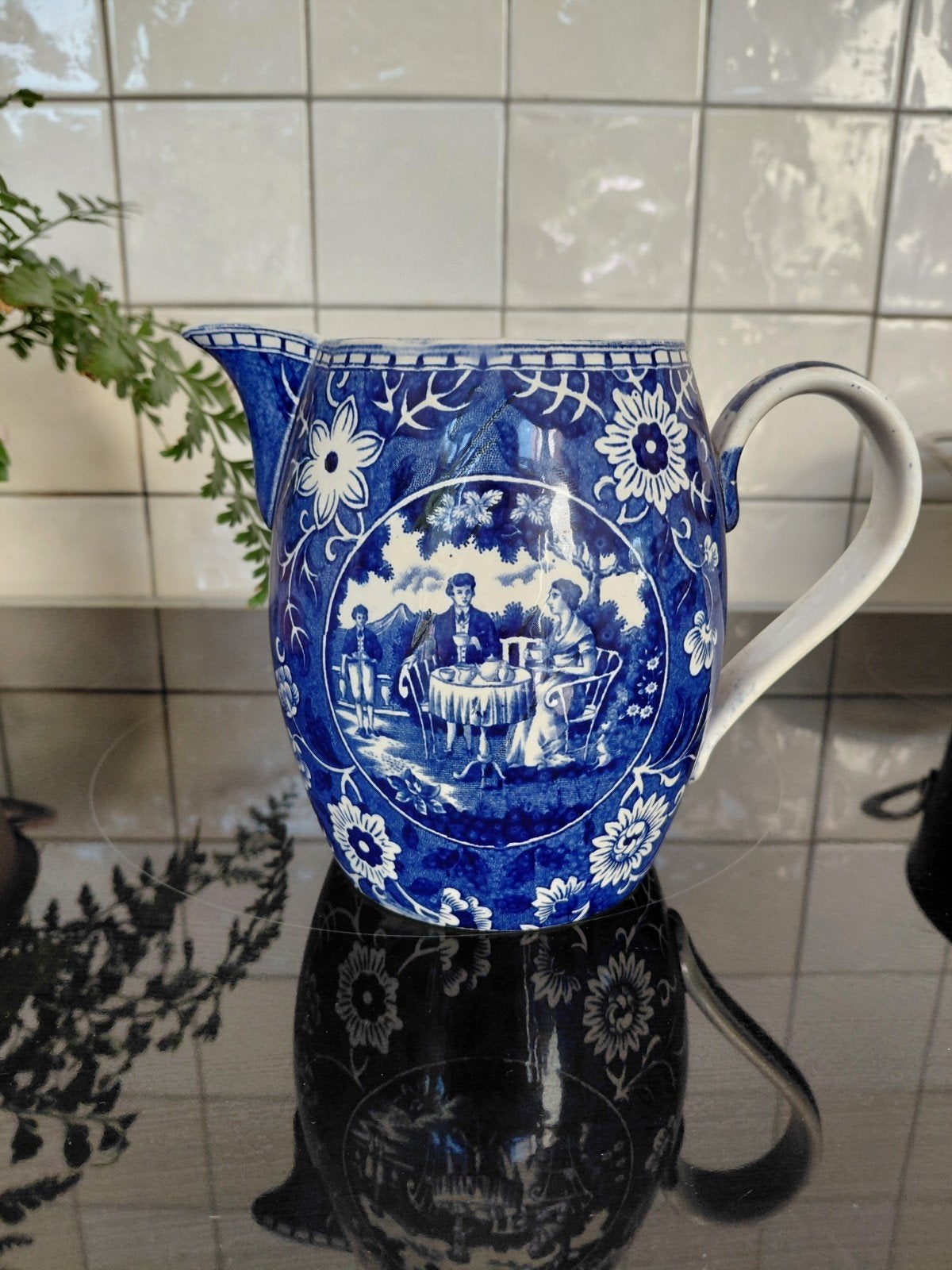 Antieke Société Céramique Maastricht 'Tea Drinker' Kan, Ophalen of Verzenden