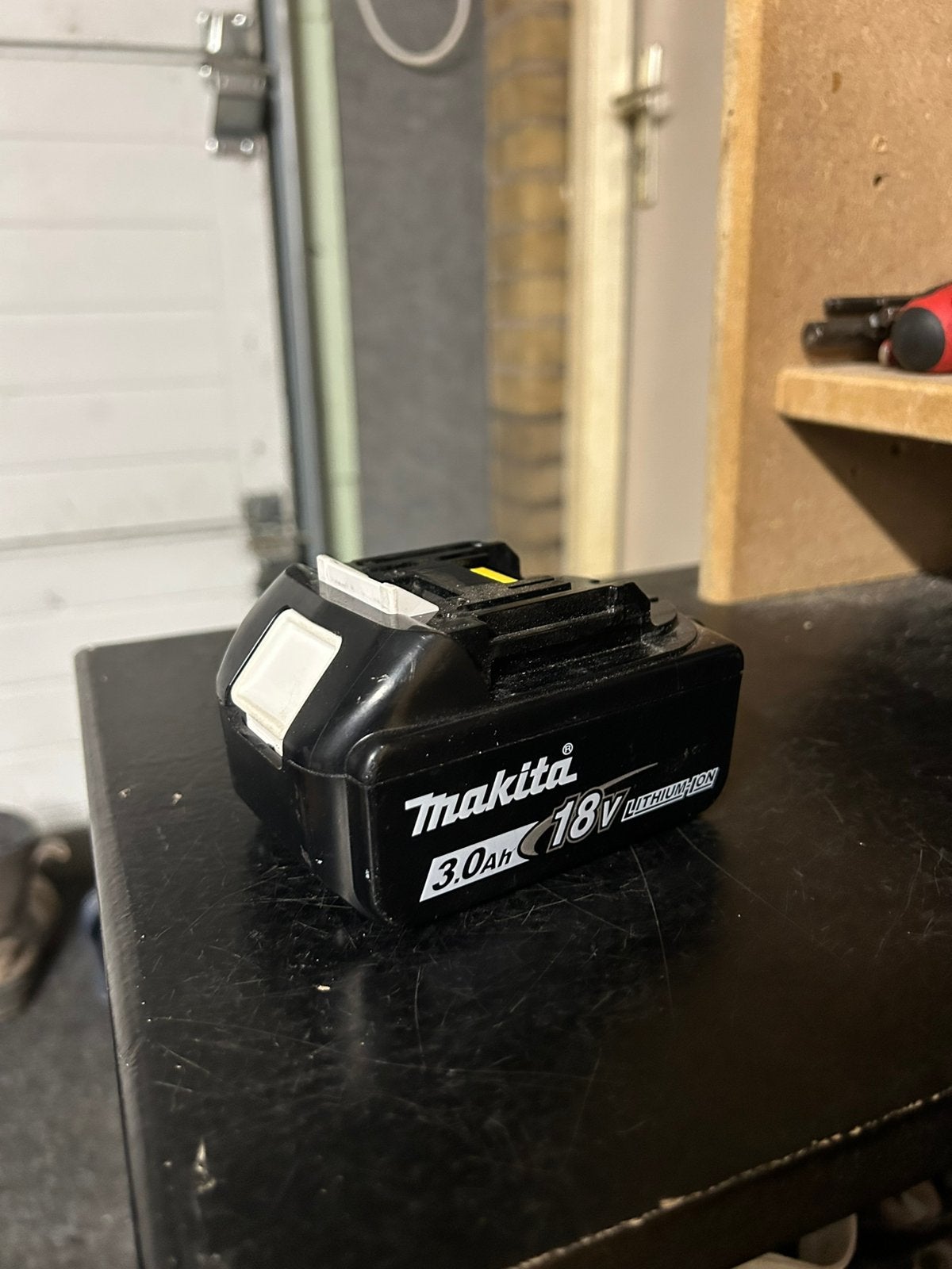 Makita accu 18v 3ah, Ophalen of Verzenden, Zo goed als nieuw