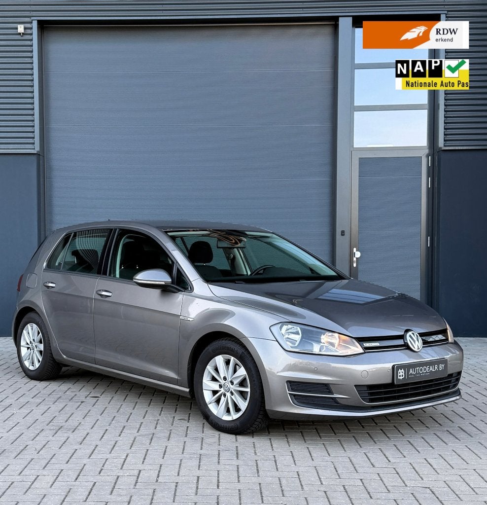 Volkswagen Golf 7 1.6 TDI BlueMotion/1e Eigenaar/Trekhaak/DO, Auto's, Voorwielaandrijving, Stof, 4 cilinders, Navigatiesysteem