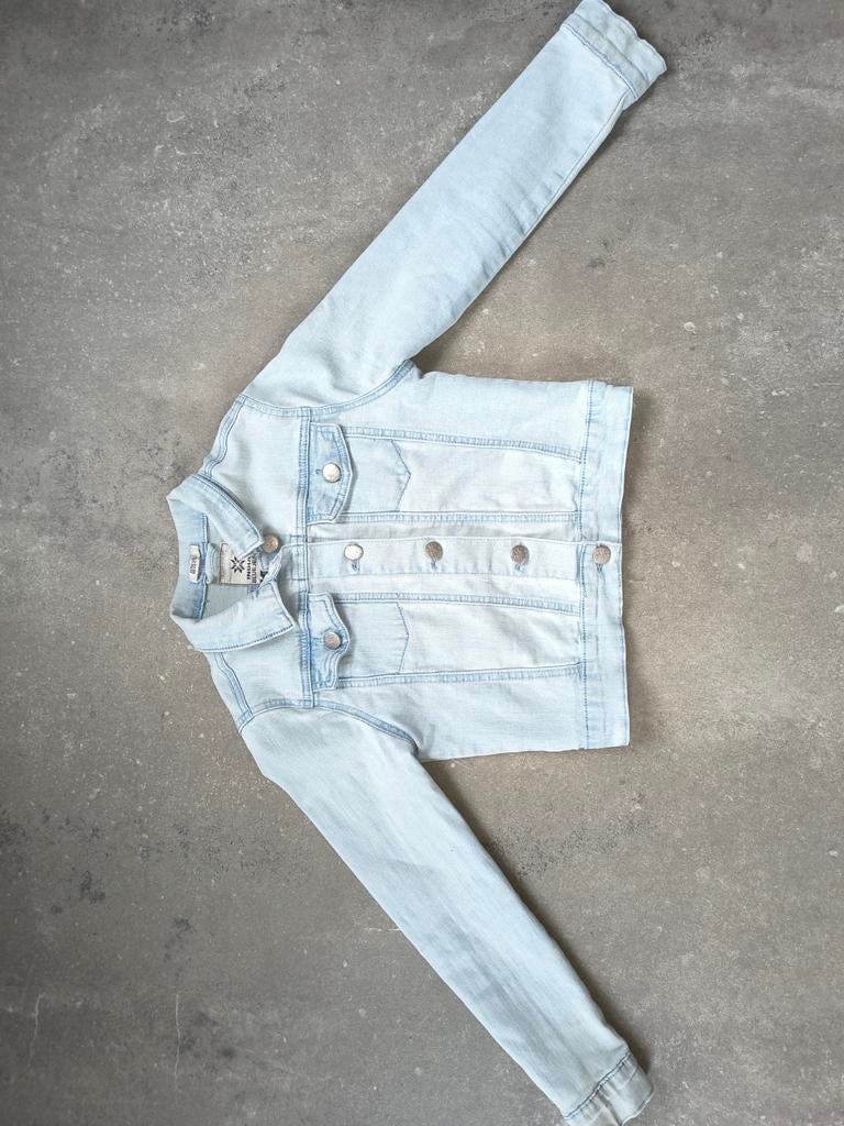 Leuk spijkerjasje, merk Indian Blue Jeans, maat 140, Meisje, Ophalen of Verzenden, Zo goed als nieuw, Indian Blue Jeans