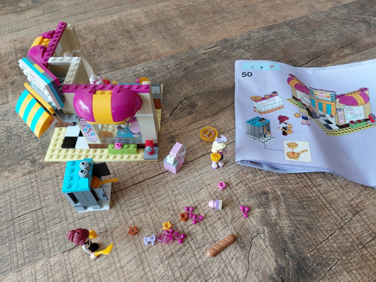 Lego Friends Heartlake City Bakkerij (41681), Ophalen of Verzenden, Zo goed als nieuw