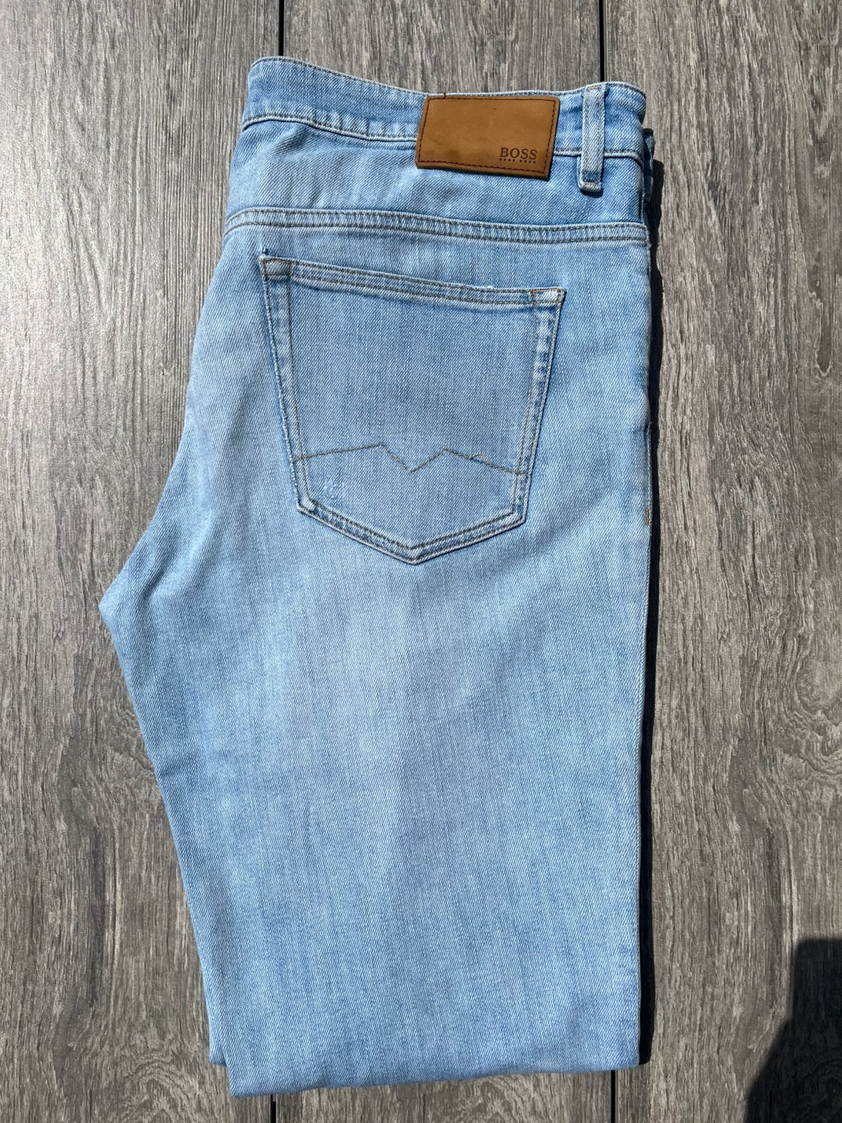 Hugo Boss spijkerbroek, Kleding | Heren, Spijkerbroeken en Jeans, Ophalen of Verzenden, Gedragen, Blauw, W33 - W34 (confectie 48/50)