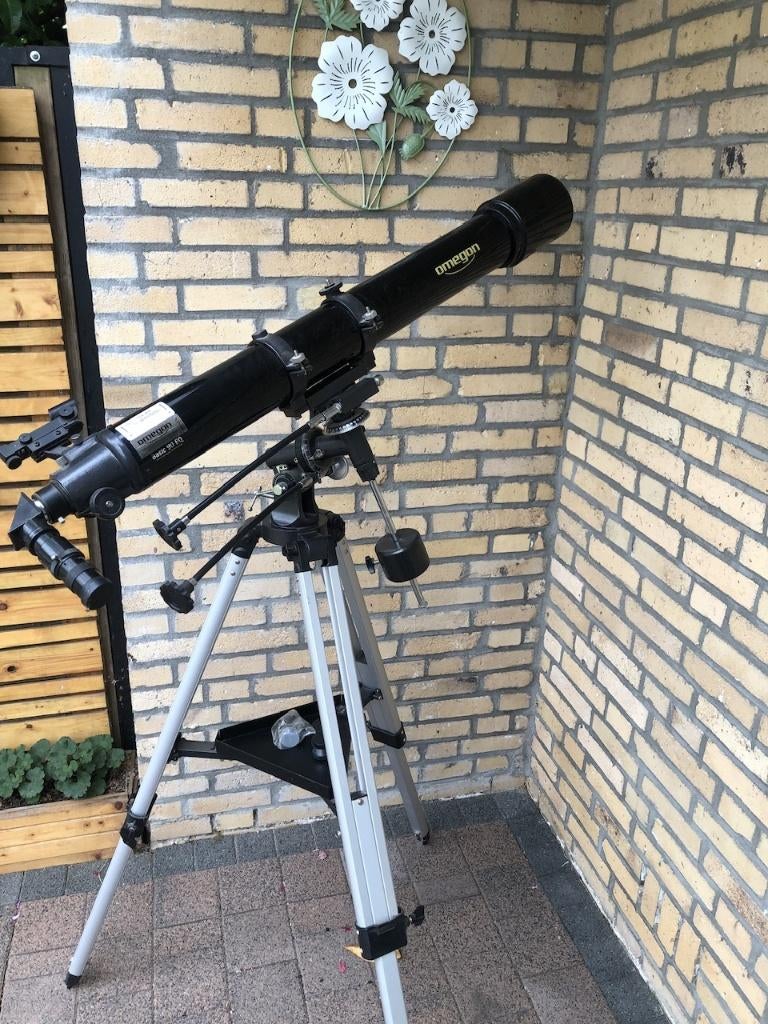 Omegon 90/1000 EQ-2 Lenzentelescoop, Audio, Tv en Foto, Optische apparatuur | Telescopen, Lenzentelescoop (refractor), 80 tot 200 mm