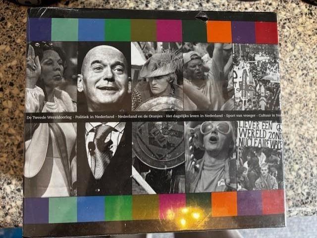 Andere Tijden DVD Box, Cd's en Dvd's, Dvd's | Documentaire en Educatief, Zo goed als nieuw, Oorlog of Misdaad, Alle leeftijden