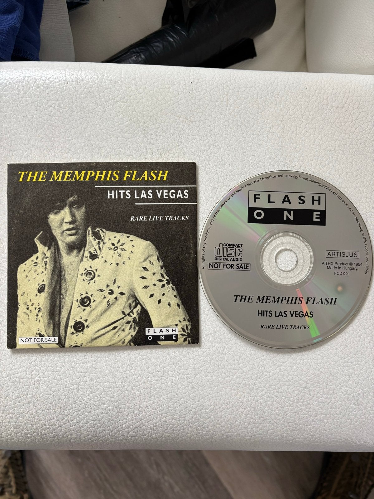 Elvis Presley - The Memphis Flash Hits Las Vegas CD (Z.G.A.N, Ophalen, Zo goed als nieuw, Digipak