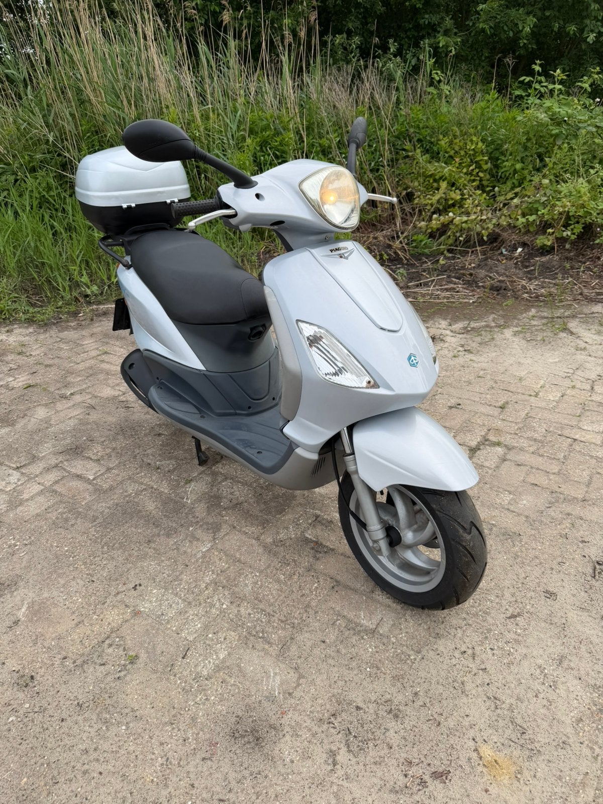 piaggio fly 125cc duitse papieren, Fietsen en Brommers, Scooters | Piaggio, Ophalen, Gebruikt, Benzine, Fly