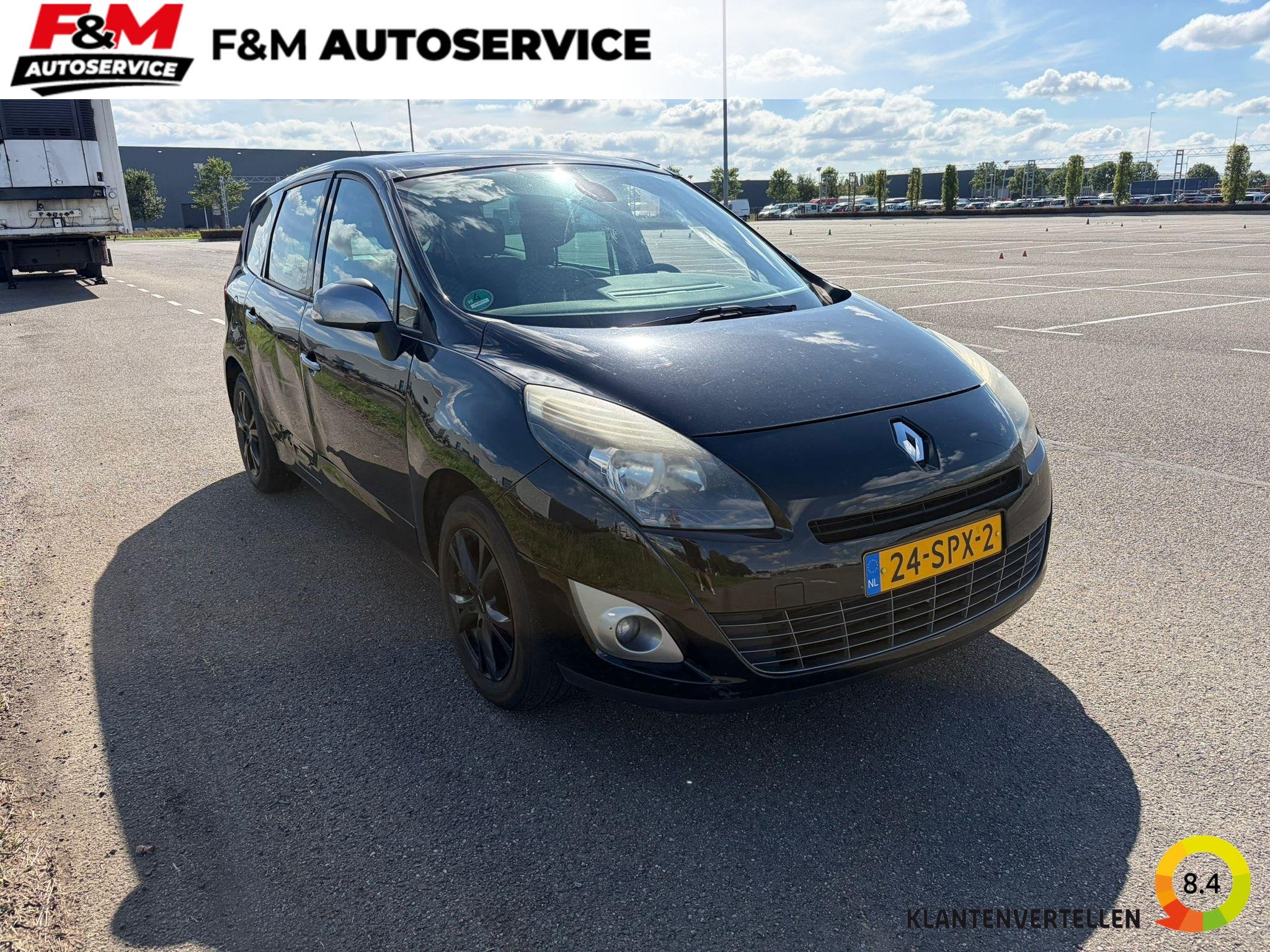 Renault Grand Scénic 1.4 TCe Parisienne EXPORT ONLY!, Auto's, Voorwielaandrijving, Stof, Gebruikt, 4 cilinders