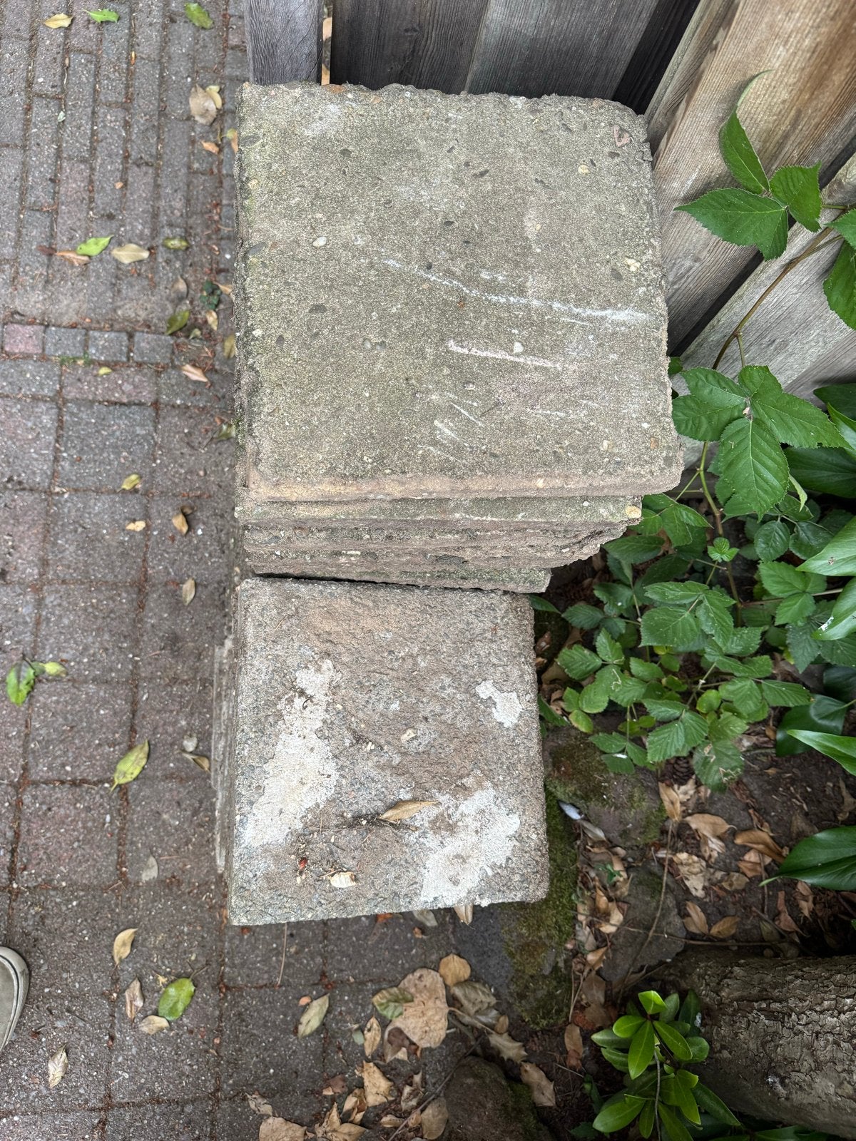 Gratis 30x30 tegels in slechte staat, Tuin en Terras, Tegels en Klinkers, Ophalen, Gebruikt, Beton, Terrastegels