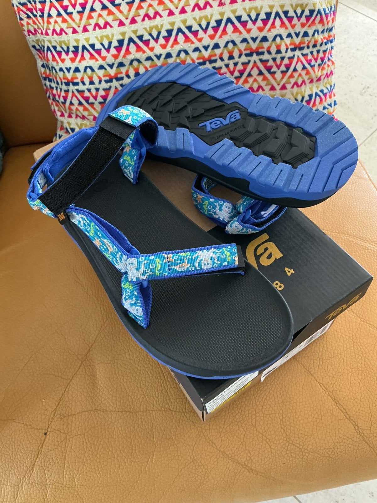 Teva Hurricane dames sandalen maat 38/39. Nieuw, Ophalen of Verzenden, Nieuw, Blauw, Sandalen of Muiltjes