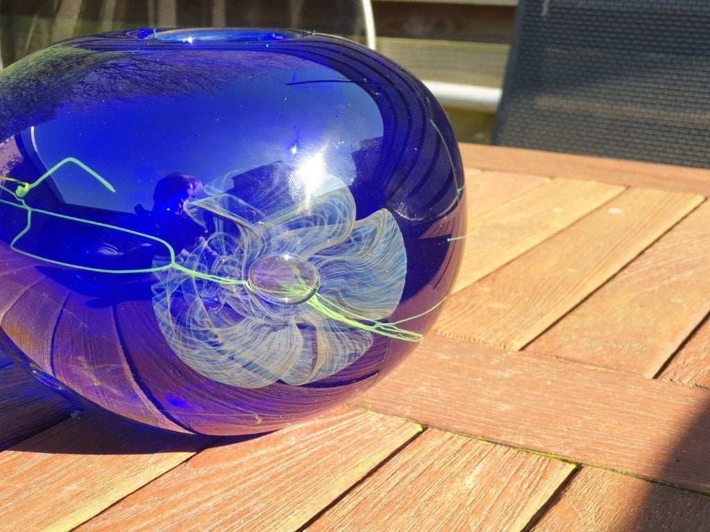 Willem Heesen – 930300 – Anemonen – Unieke bolvaas, Antiek en Kunst, Antiek | Glas en Kristal, Ophalen of Verzenden
