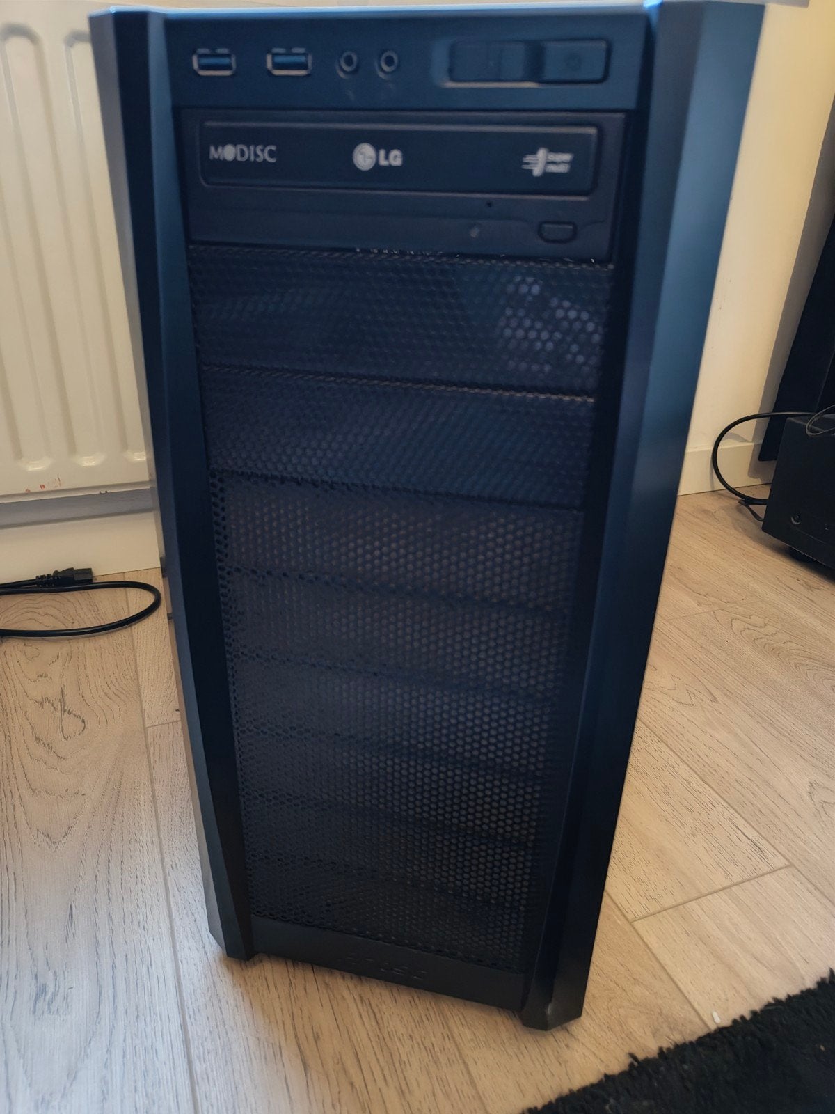 Antec PC-behuizing met LG DVD-brander, Computers en Software, Ophalen of Verzenden, Gebruikt