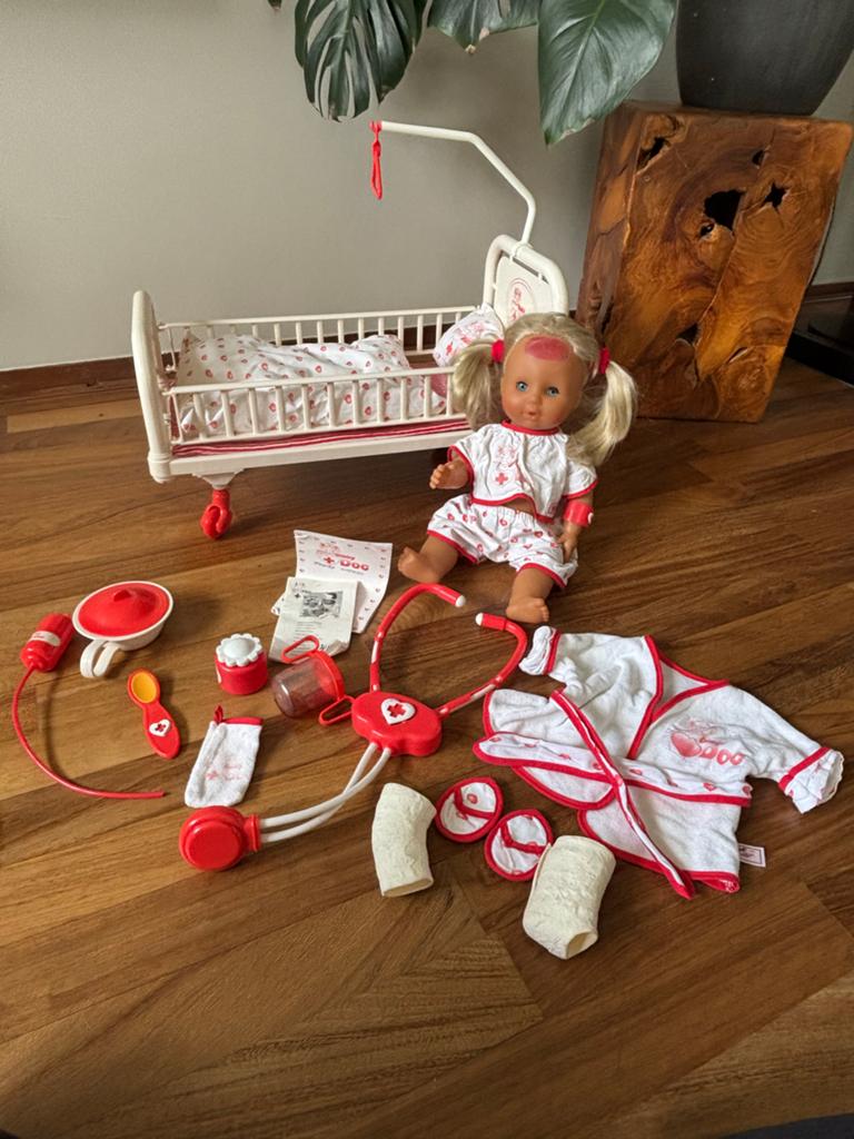 Baby Born Baby Doc ziekenhuisbed met pop en accessoires, Ophalen, Gebruikt, Babypop