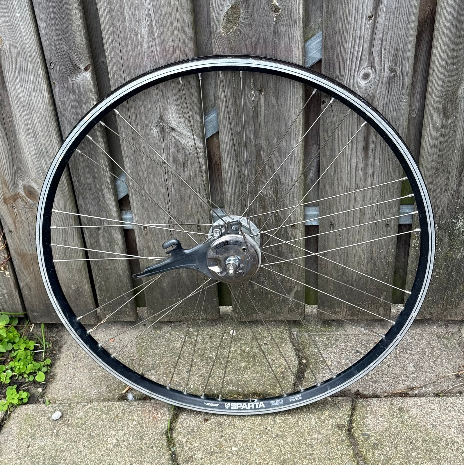 Voorwiel Sparta 28 inch nexus naafdynamo, Fietsen en Brommers, Gebruikt, Aluminium, Stadsfiets, Ophalen