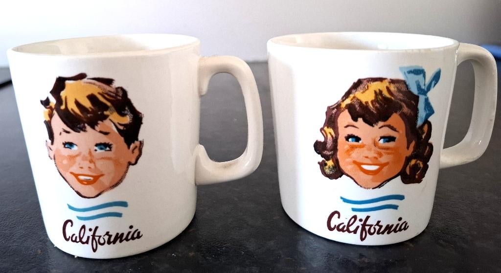 VINTAGE SET CALIFORNIA BEKERS JAREN VIJFTIG., Antiek en Kunst, Antiek | Servies los, Ophalen of Verzenden