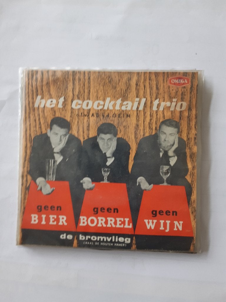 Het Coctail trio  , geen bier geen borrel geen wijn, Ophalen of Verzenden, Zo goed als nieuw, Nederlandstalig