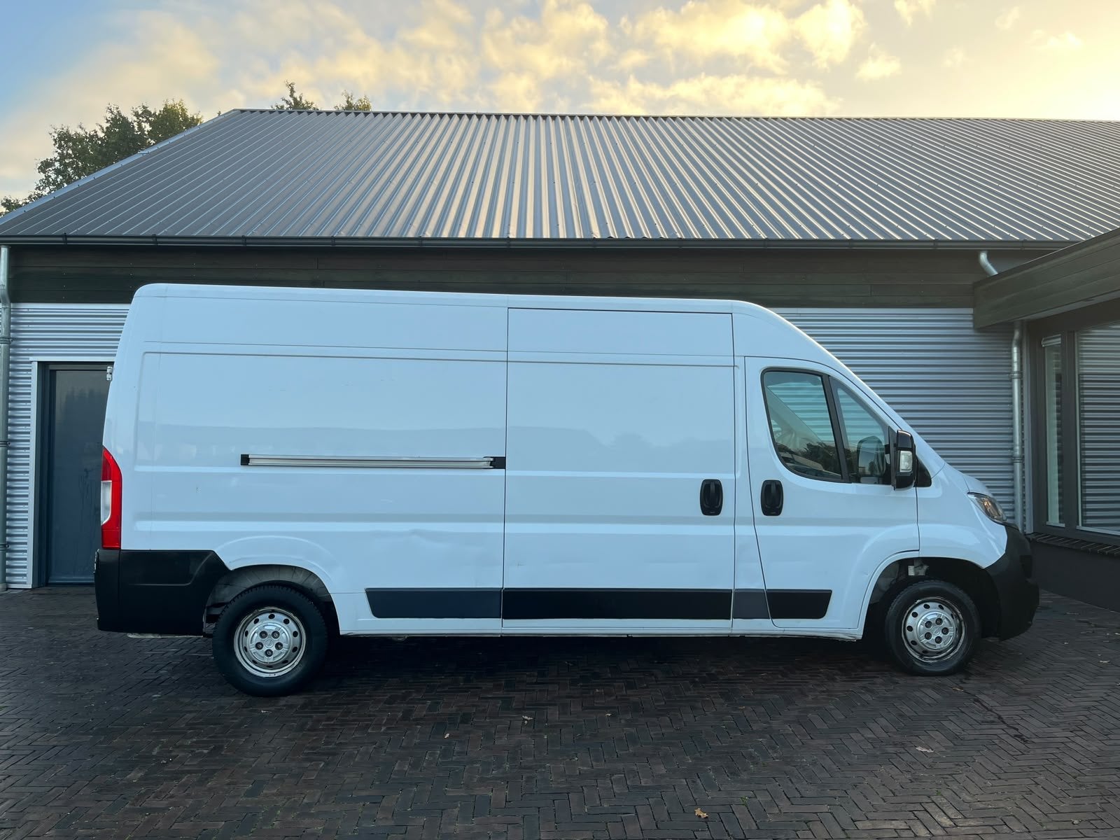 Opel Movano 2.2D 120 L3H2 Edition (bj 2022), Auto's, Voorwielaandrijving, Dealer onderhouden, Stof, Gebruikt