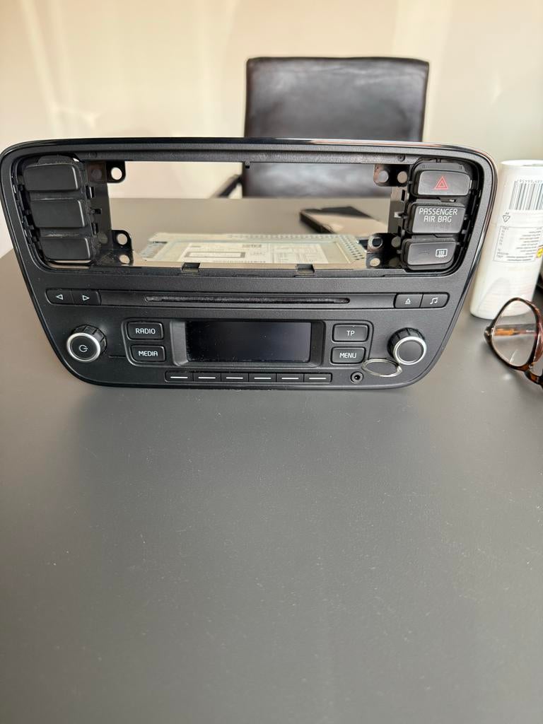 VW /SEAT / SKODA  RCD215 EU, Auto diversen, Autoradio's, Ophalen of Verzenden, Gebruikt