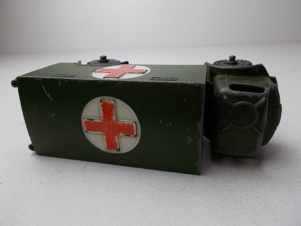 1956 Dinky Toys 626 MILITARY AMBULANCE + ACHTERDEURTJES! (J), Ophalen of Verzenden, Gebruikt, Bus of Vrachtwagen, Dinky Toys